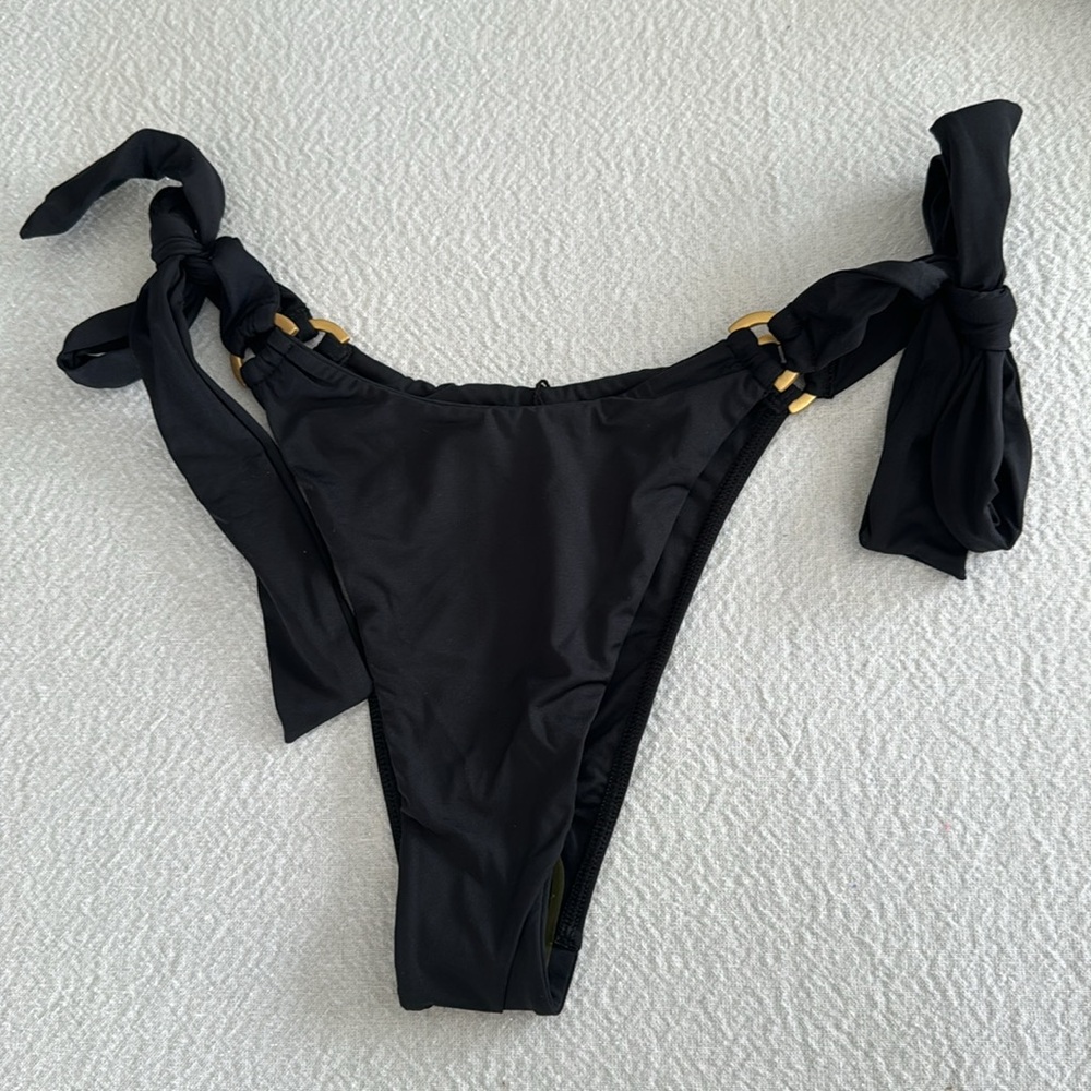 L*Space Kiki Bikini Bottom, Size Small , $99 - Picture 9 of 10